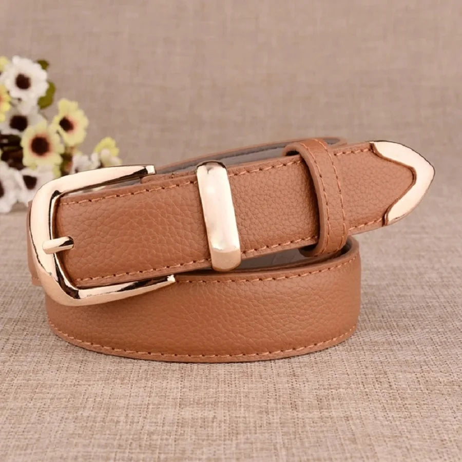 High-quality women's leather belt with a vintage buckle