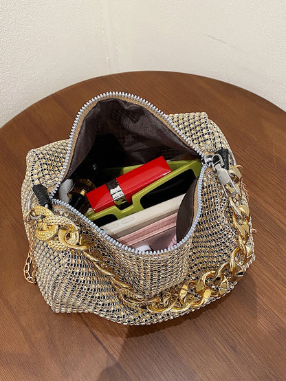 Small party bag with rhinestones all over, with a sparkly chain, crossbody style