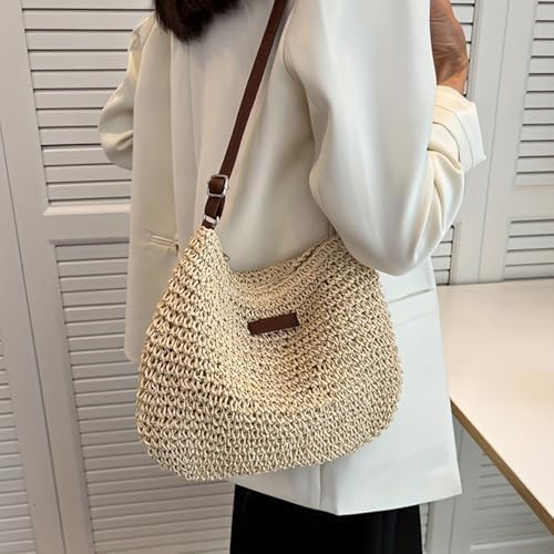 Retro, modern and stylish single-shoulder woven straw bag, perfect for the beach