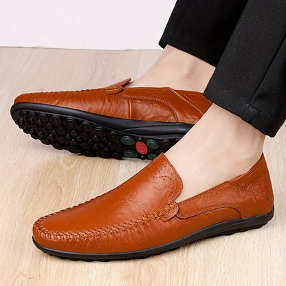 Comfortable, breathable men's shoes with visible stitching