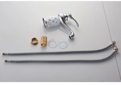 Bathroom faucet with antique bronze finish, made of solid brass, for washbasin, with single lever and water mixer