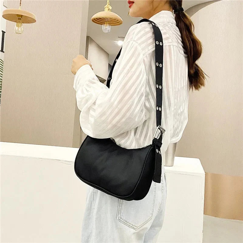 Stylish and casual women's crossbody bag made of waterproof nylon