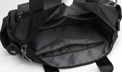 High-quality men's shoulder bag, crossbody, messenger style or executive bag in nylon, large and small sizes.