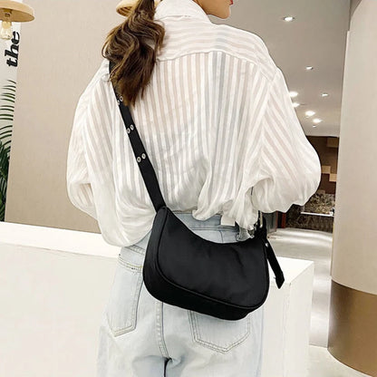 Stylish and casual women's crossbody bag made of waterproof nylon