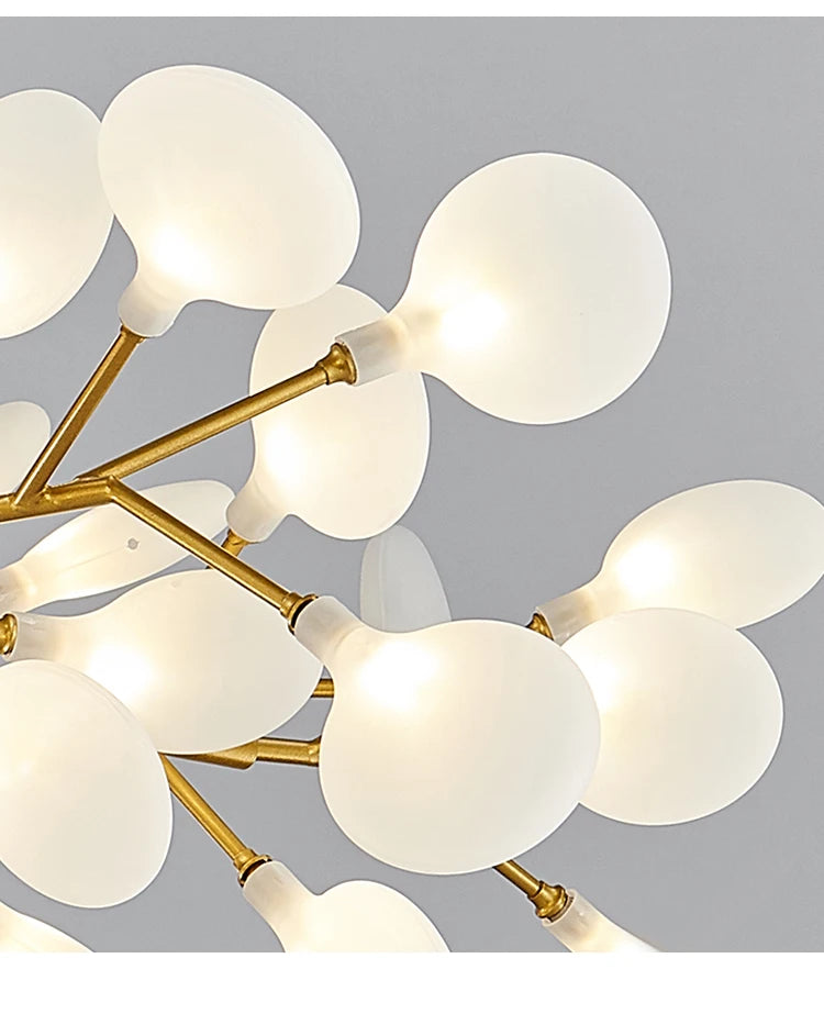 Modern and stunning Nordic-style LED ceiling light with 54 gold G9 bulbs, ideal for living rooms and bedrooms. Luxurious interior decoration