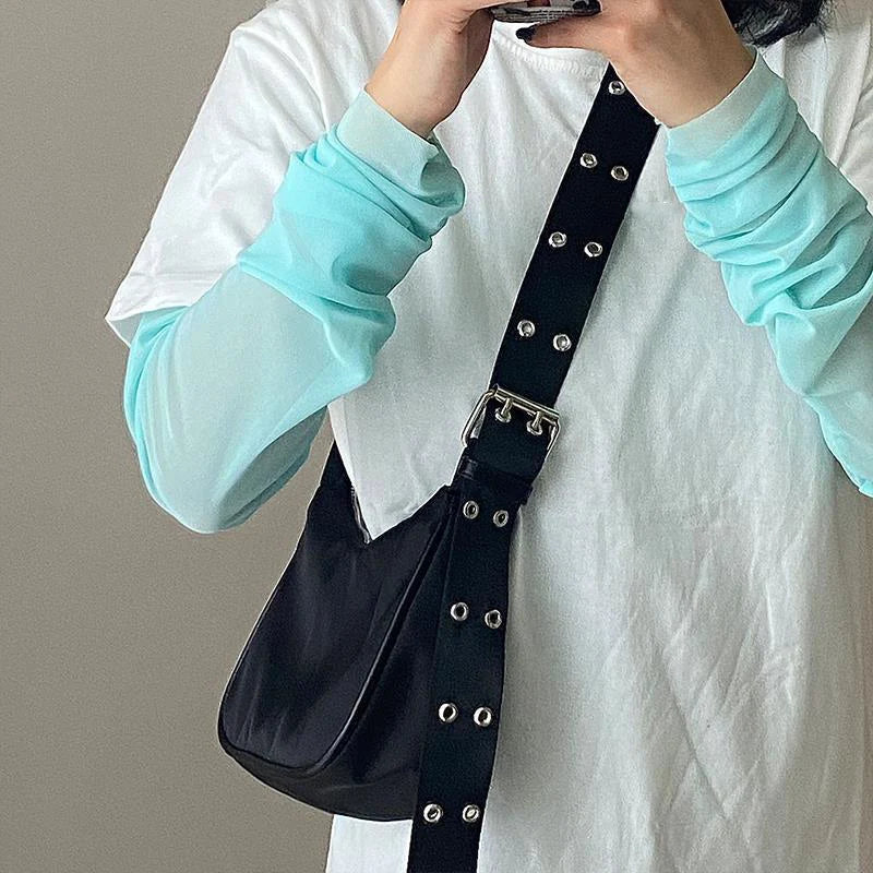 Stylish and casual women's crossbody bag made of waterproof nylon