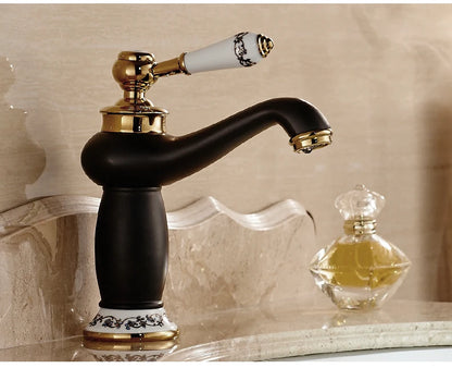Bathroom faucet with antique bronze finish, made of solid brass, for washbasin, with single lever and water mixer