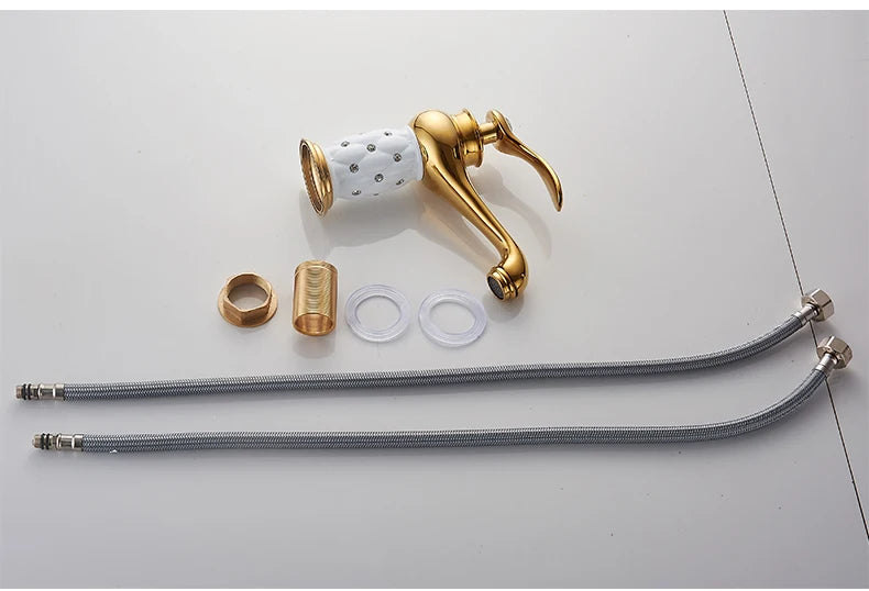 Bathroom faucet with antique bronze finish, made of solid brass, for washbasin, with single lever and water mixer