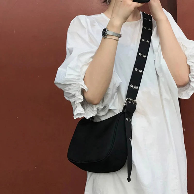Stylish and casual women's crossbody bag made of waterproof nylon