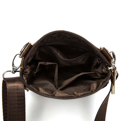 Vintage men's crossbody bag in genuine leather, messenger style