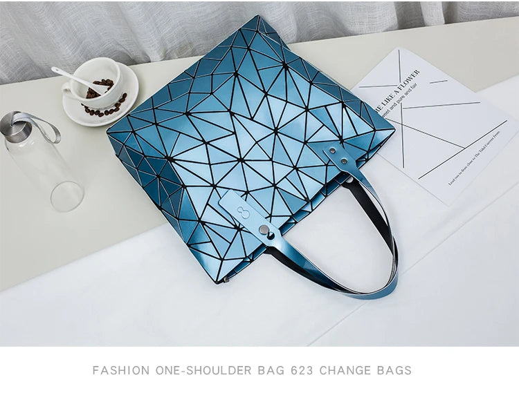 Women's beach-style holographic shoulder bag in various colors.