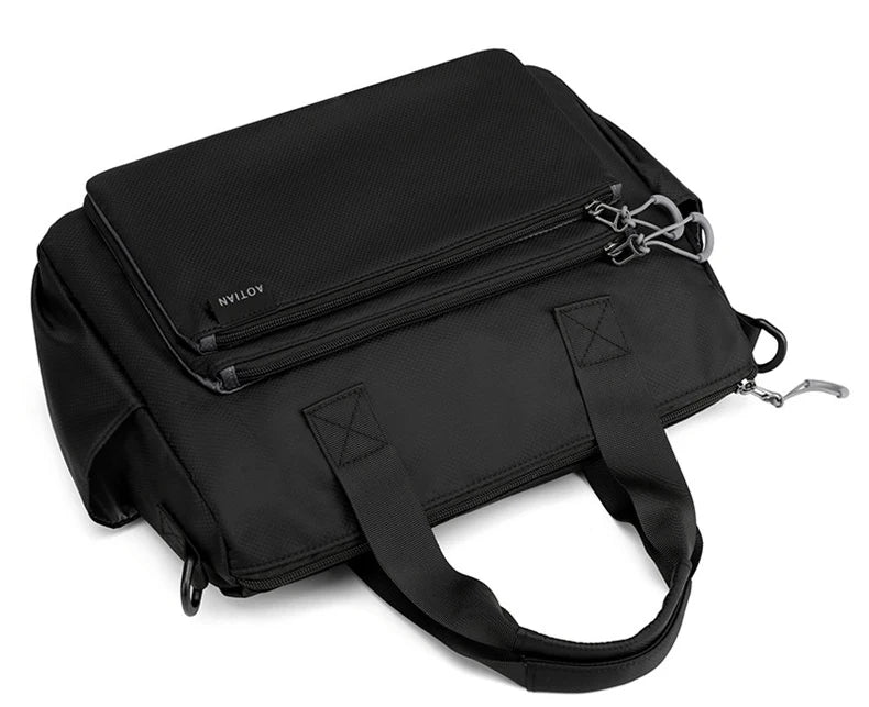 High-quality men's shoulder bag, crossbody, messenger style or executive bag in nylon, large and small sizes.