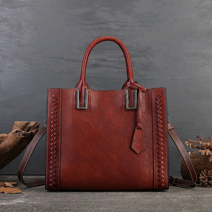 Women's genuine leather shopper bag with zipper closure