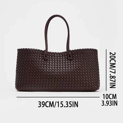 Modern and versatile braided shoulder tote bag with extra-large capacity