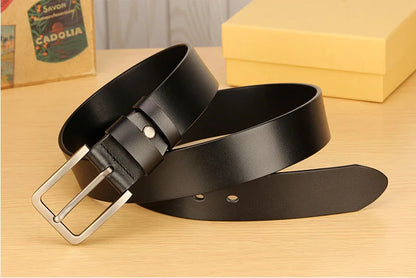 Men's leather belt with metal alloy pin buckle