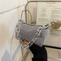 Small party bag with rhinestones all over, with a sparkly chain, crossbody style