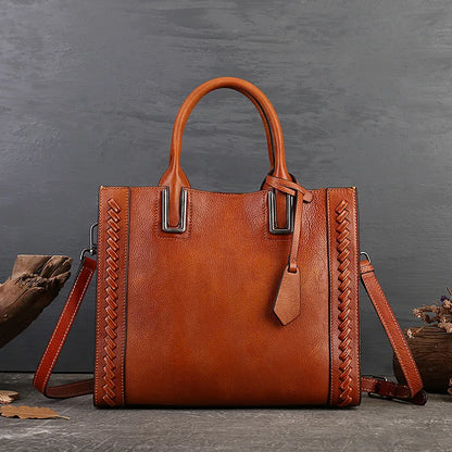 Women's genuine leather shopper bag with zipper closure