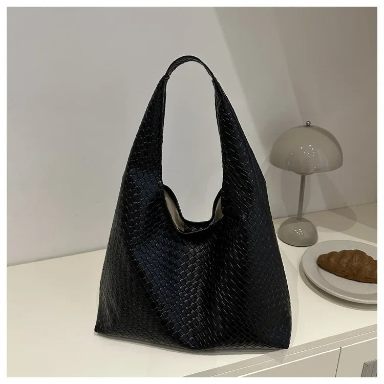 Women's Large-Capacity Retro Leather Hobo Shoulder Bag