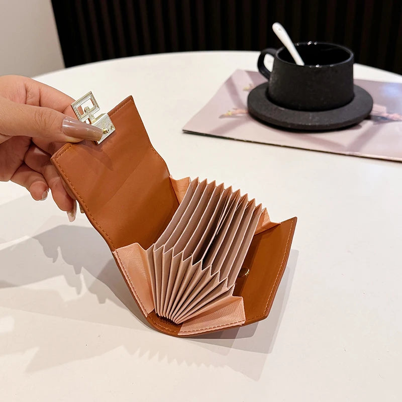 Women's leather wallet in a variety of colors 2025