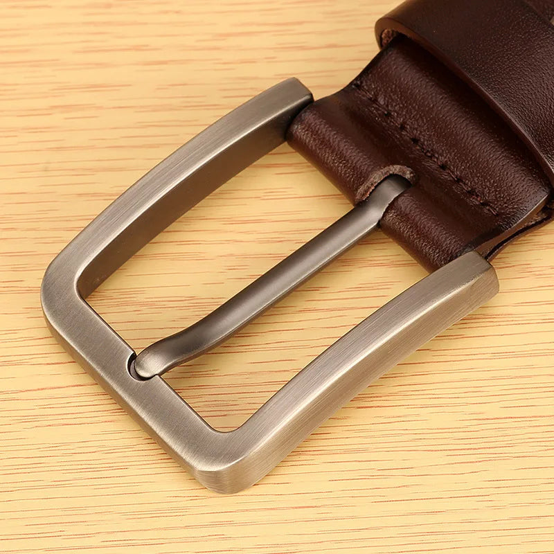 Men's leather belt with metal alloy pin buckle