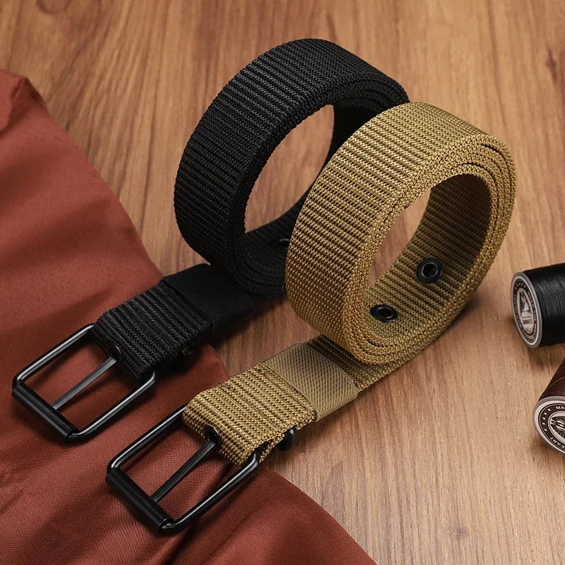 Unisex canvas belt with pin buckle and leather eyelet details