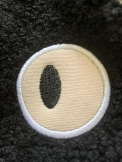 Japanese-style girl's bag in the shape of a plush cat, ideal for wearing on the shoulder or crossbody, compact enough for a cell phone and a wallet
