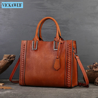 Women's genuine leather shopper bag with zipper closure