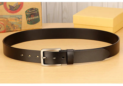 Men's leather belt with metal alloy pin buckle