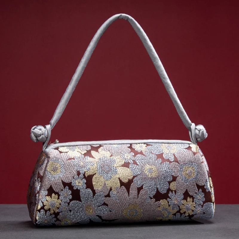 Women's shoulder/handbag in embroidered silk