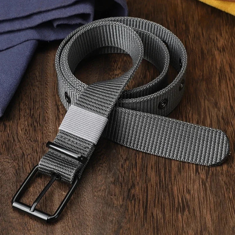 Unisex canvas belt with pin buckle and leather eyelet details