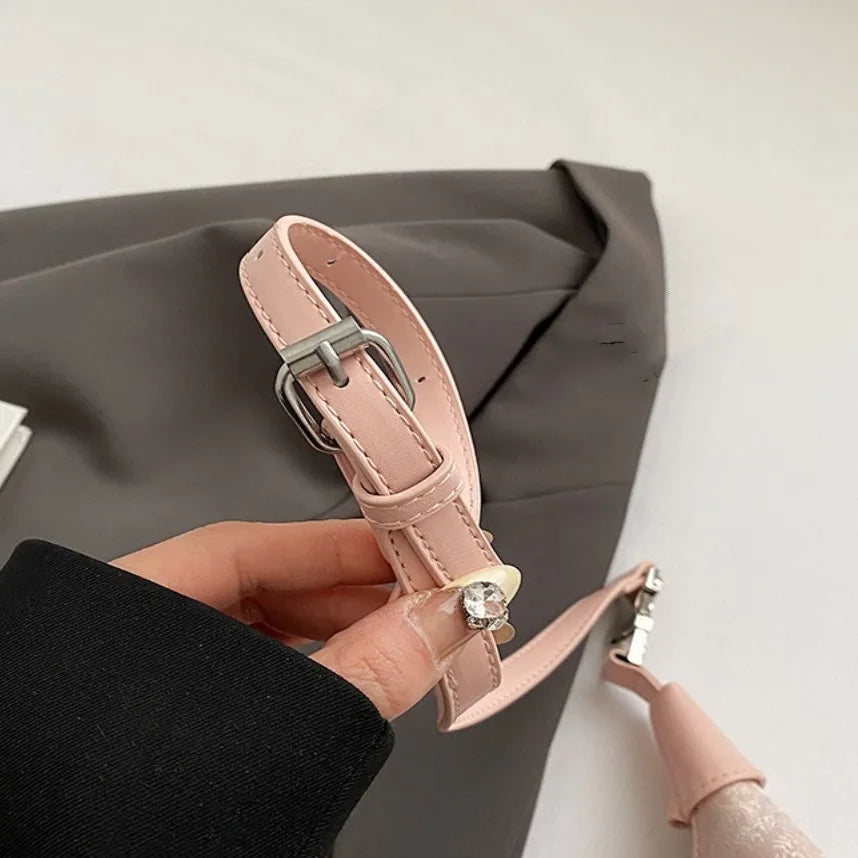 Women's embroidered handbag with zipper, made of silky fabric, adjustable strap