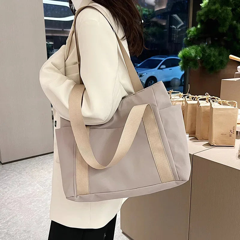 Bolsa de ombro de grande capacidade para mulheres, bolsa casual de nylon durável com vários bolsos, sacola de viagem leve