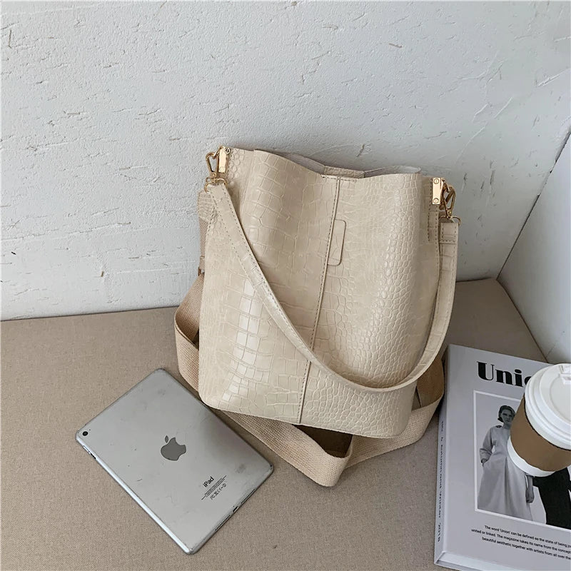 Elegant vintage women's leather handbag