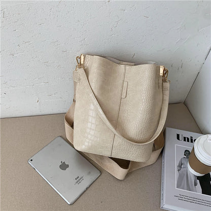 Elegant vintage women's leather handbag