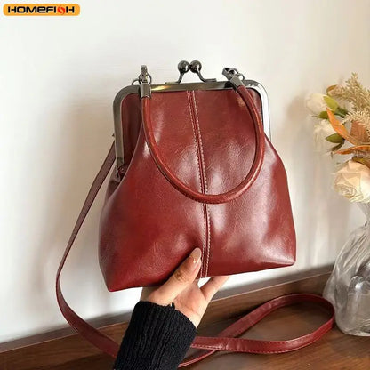 HOMEFISH Women's Crossbody Bag in Shell Shape, Vintage Leather Shoulder