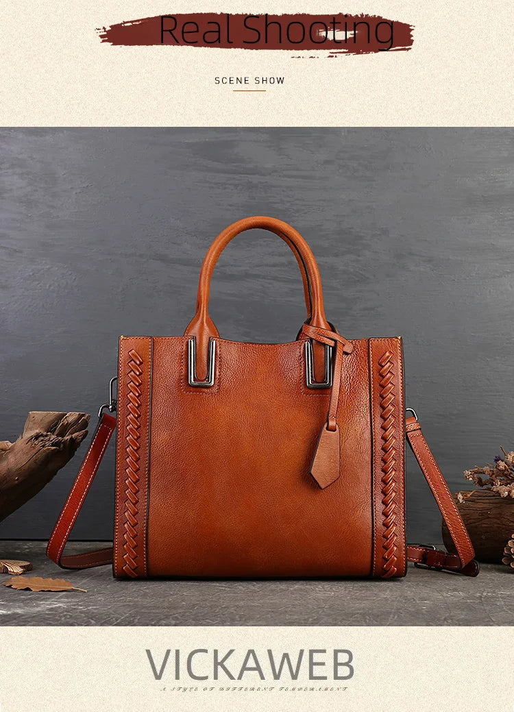Women's genuine leather shopper bag with zipper closure