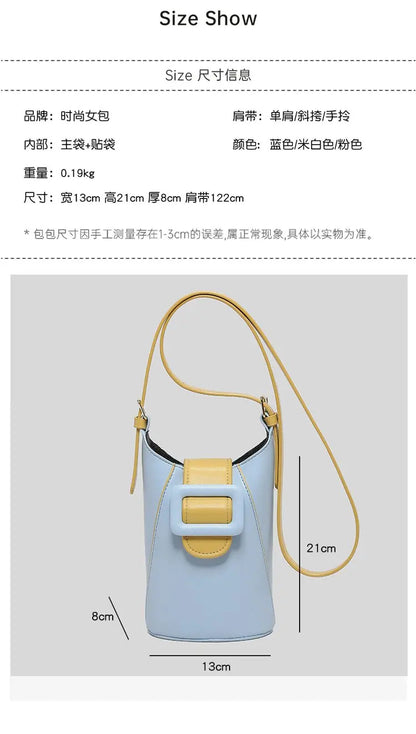 Women's handbag in premium leather, with an elegant vintage style