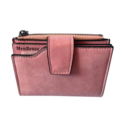 Women's long wallet in high-quality leather, with ample interior space, available in other colors and two different models.