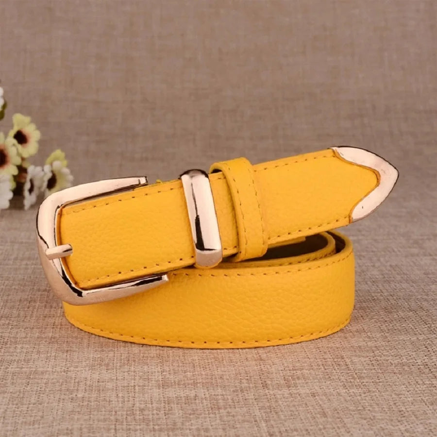 High-quality women's leather belt with a vintage buckle