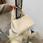 Elegant and sophisticated retro-style women's handbag, simple and versatile crossbody design