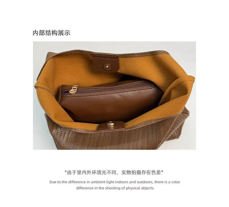 Women's High-Quality leather tote bag, vintage style, model 2025