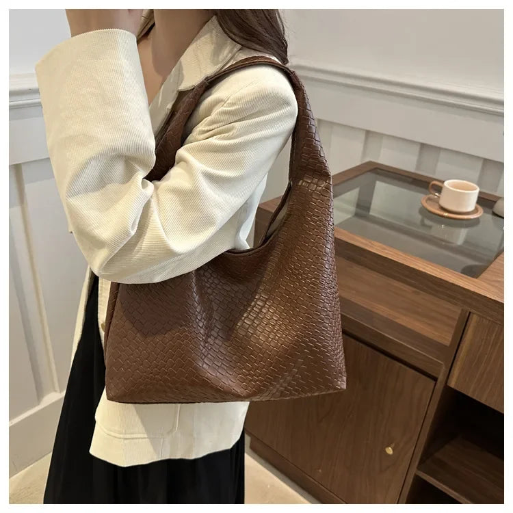 Women's Large-Capacity Retro Leather Hobo Shoulder Bag