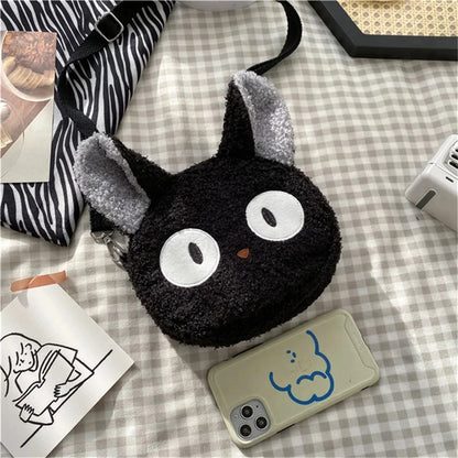 Japanese-style girl's bag in the shape of a plush cat, ideal for wearing on the shoulder or crossbody, compact enough for a cell phone and a wallet