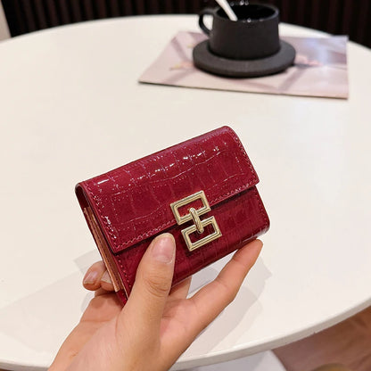 Women's leather wallet in a variety of colors 2025