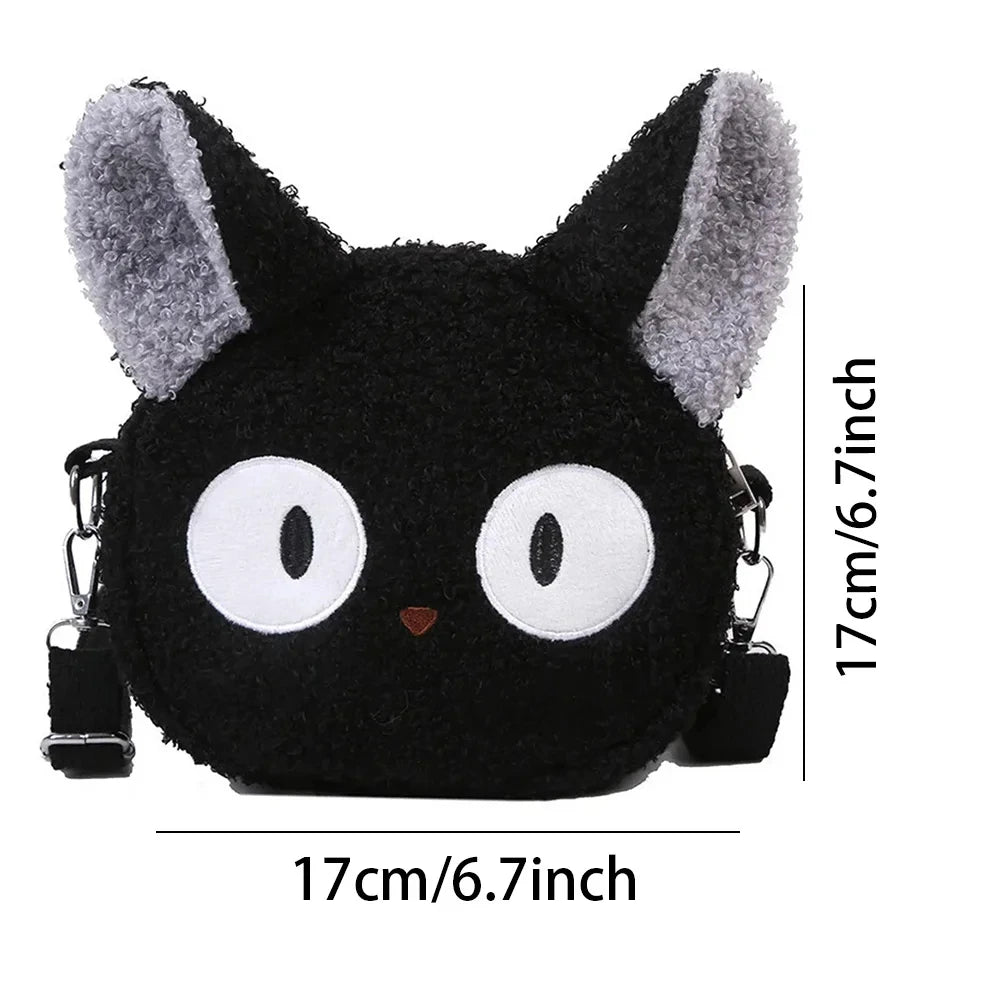 Japanese-style girl's bag in the shape of a plush cat, ideal for wearing on the shoulder or crossbody, compact enough for a cell phone and a wallet
