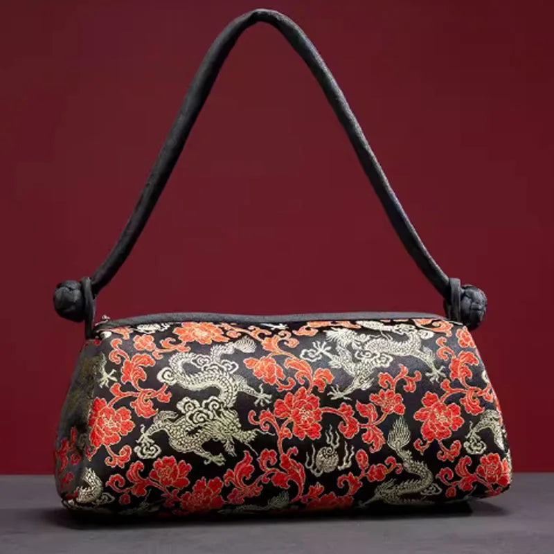 Women's shoulder/handbag in embroidered silk