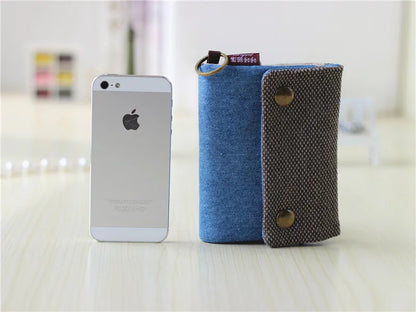 Women's wallet with cartoon print for girls, with key holder and coin purse in various designs.