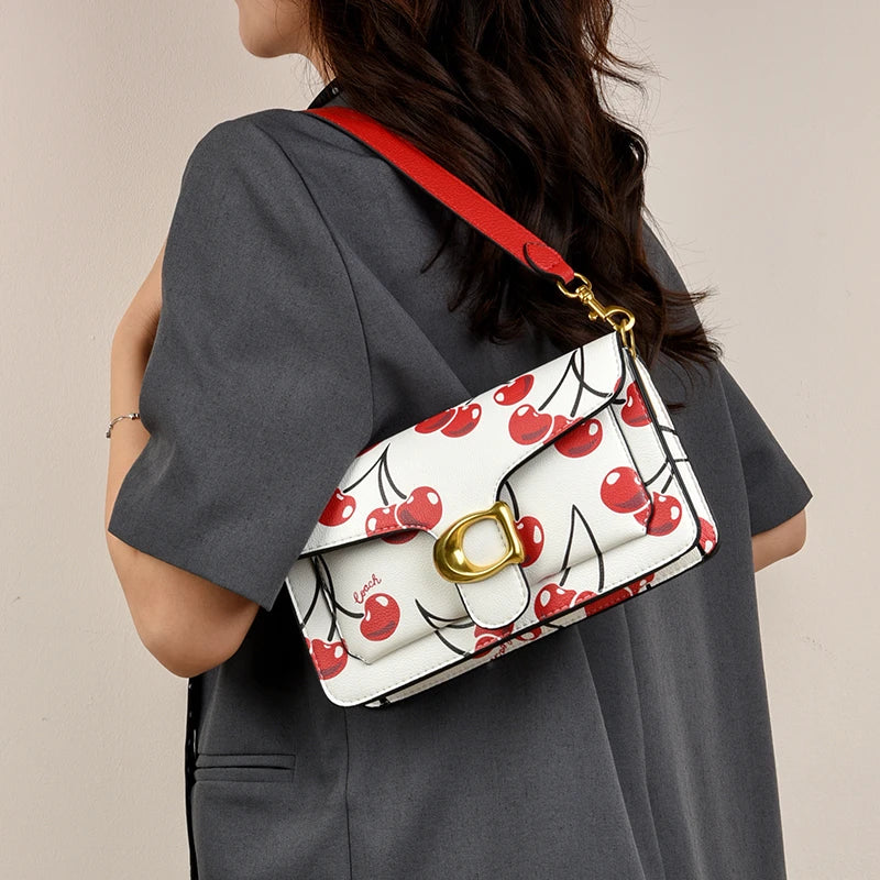 Classic, high-quality women's shoulder bag