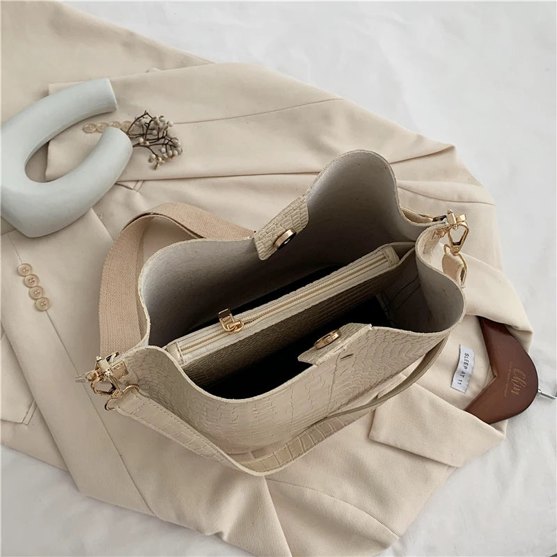 Elegant vintage women's leather handbag