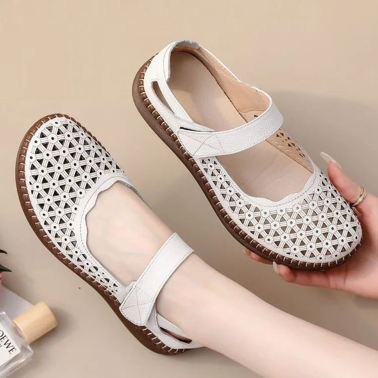Women's shoe for casual and comfortable wear